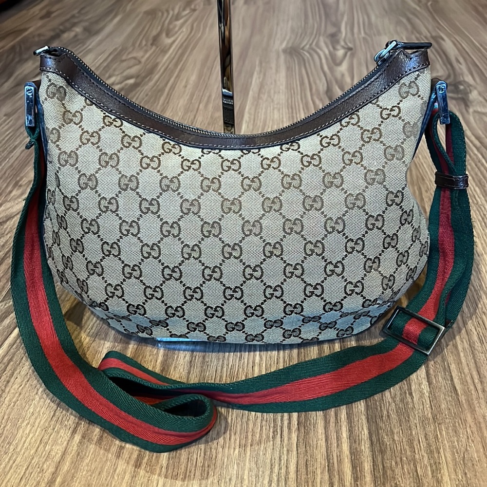 Gucci Beige GG Supreme Canvas Crossbody with Green-Red Web Strap - Picture 5 of 16